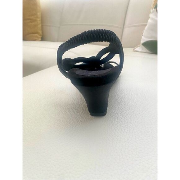 Patricia Wedge Sandal - Picture 5 of 5